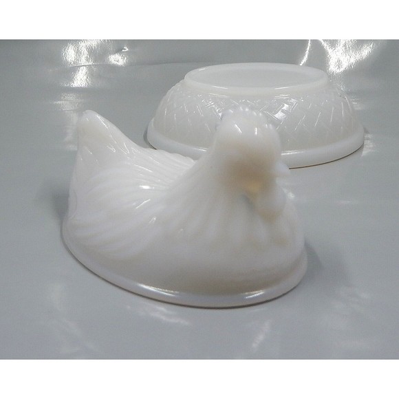 Hazel Atlas Hen on Nest White Translucent Milk Glass Opalescent Candy Dish - Picture 12 of 12